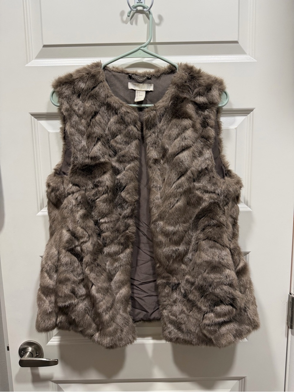 H&M Plush Faux Fur Vest in Taupe Gray